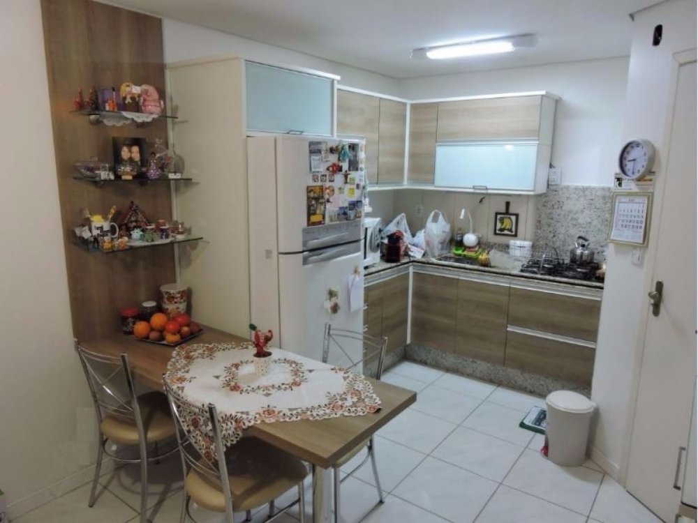 Sobrado em Condomínio Nossa Senhora Das Graças Canoas